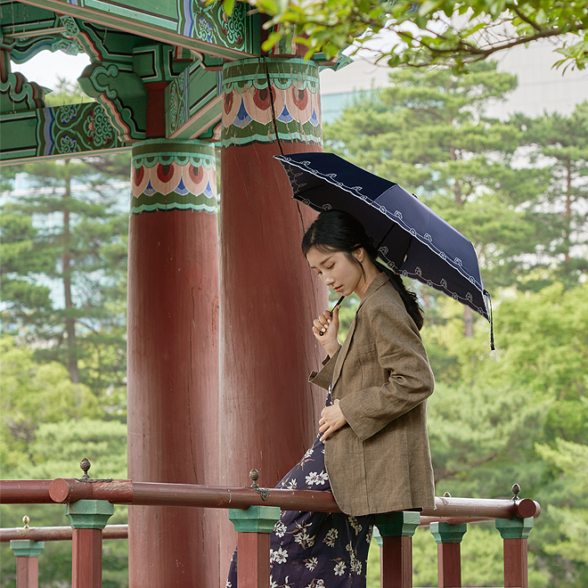 신라의 미소 우산 겸 양산